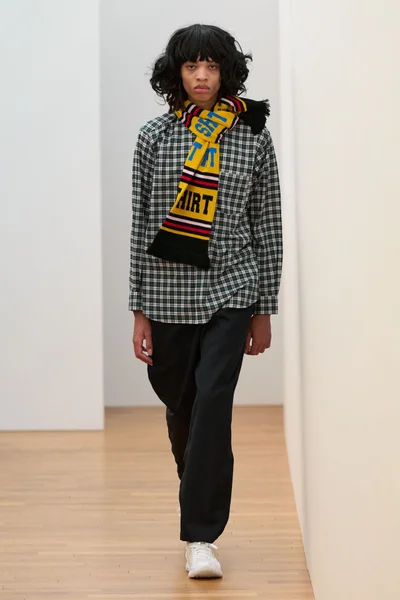 Look 19